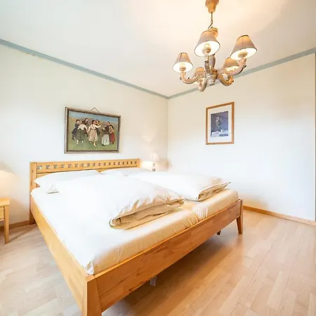 Διαμέρισμα 5302 Grosszeugige 3,5 Mit Stilvoller Einrichtung
