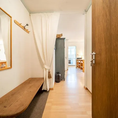 5302 Grosszeugige 3,5 Zimmer Mit Stilvoller Einrichtung * Vulpera