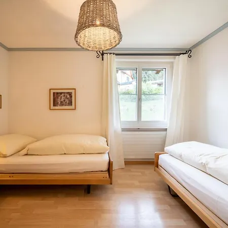 5302 Grosszeugige 3,5 Zimmer Mit Stilvoller Einrichtung * Vulpera